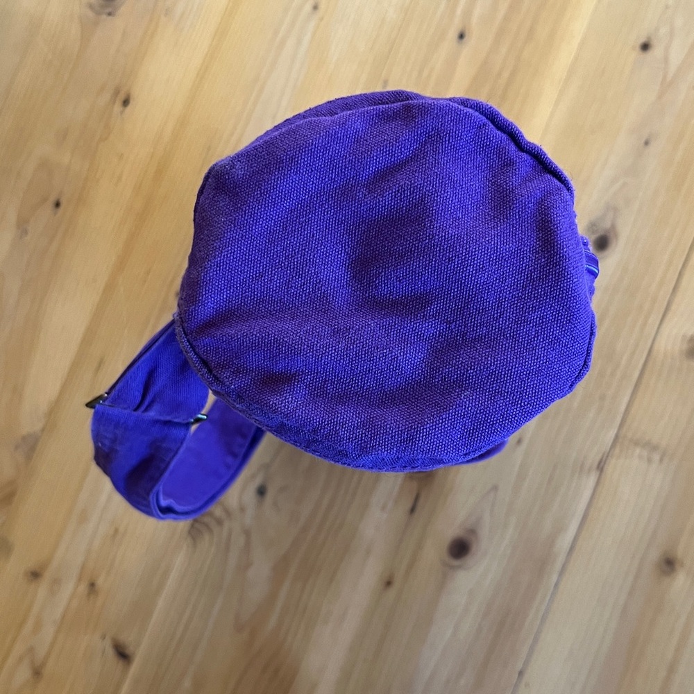 GAIAM Purple Yoga Mat Carrier Bag with Adjustable Strap and Pockets - Picture 3 of 5